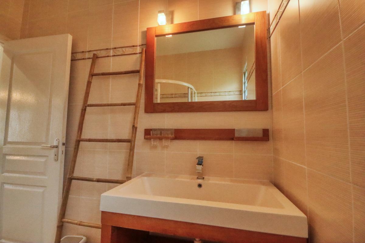 Location villa Martinique Sainte Luce La Salle douche 2